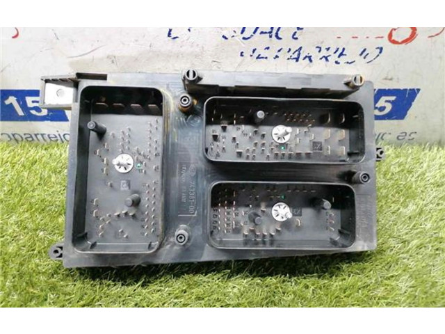 Ящик предохранителей (комплект) 13145043, 5DK00866850   Opel Astra G 2004