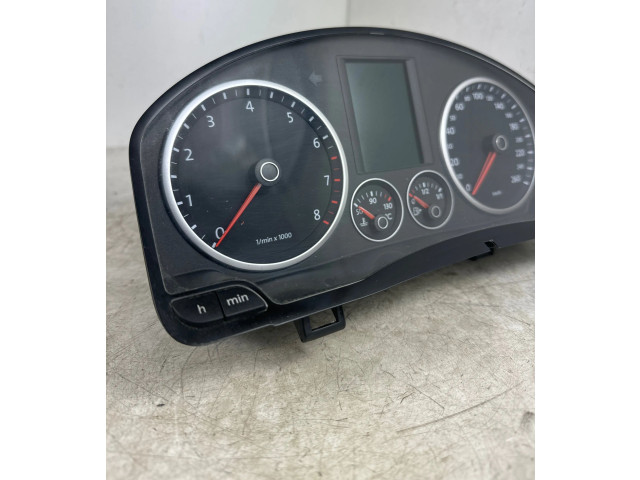 Панель приборов 5N0920870C, V0004000   Volkswagen Tiguan       
