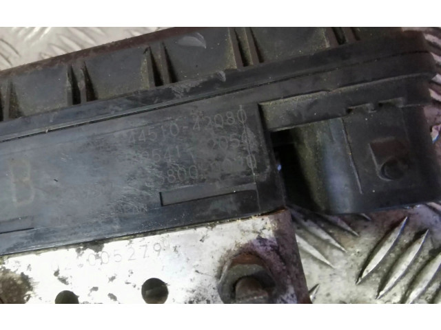 Jednotka ABS 4451042080, 4451042080   Toyota RAV 4 (XA20) 2000