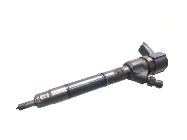 Vstřikovač 338002A900, 0445110320   Hyundai i30  pro naftový motor 1.6  