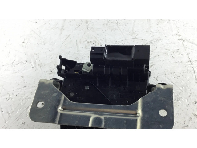 замок багажника 739763006, 14777810    BMW X5 F15 2013-2017 года