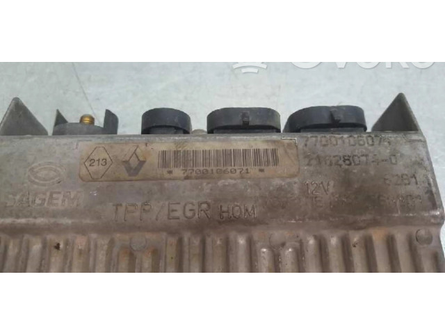 Řídící jednotka 7700106071   Renault Safrane 