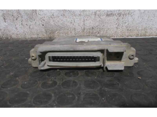 Řídící jednotka 7700106482, R04080016C   Renault Trafic I 2000