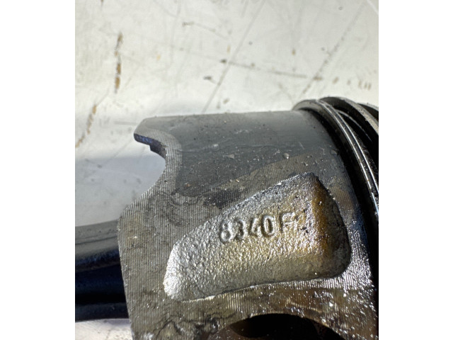 Píst 8340FF   Mercedes-Benz ML W164    642.940 