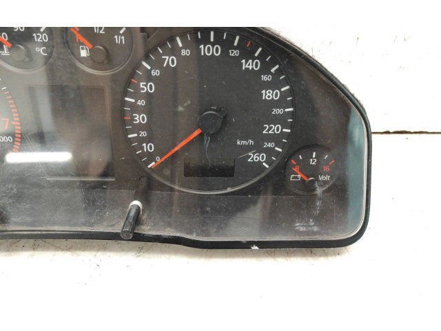 Přístrojová deska  Audi A6 S6 C5 4B 2003 4B0919880H, 110008890  