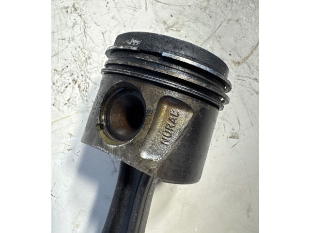 Píst 8340F   Mercedes-Benz ML W164    642.940 