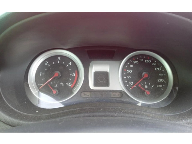 Přístrojová deska  Renault Clio III 2008 8200761861N  