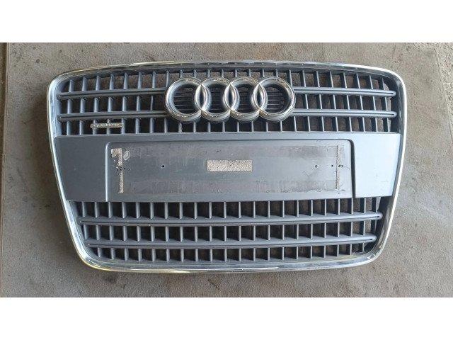 Верхняя решётка Audi Q7 4L 2005-2015 года 4L0853651      