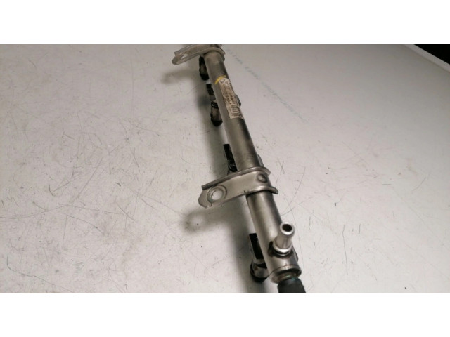 Vstřikovací lišta A1660700895   Mercedes-Benz A W168  pro benzínový motor 1.4  