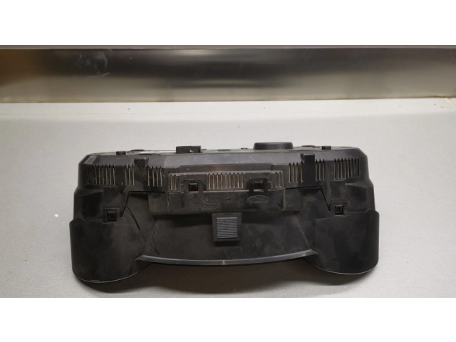 Панель приборов 2182029, 2182023   Ford Focus       