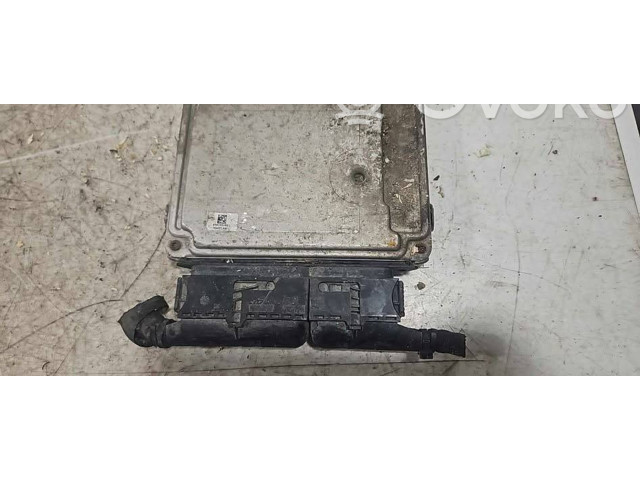 Řídící jednotka 03G906021NK, 03G906021AB   Volkswagen PASSAT B6 2008