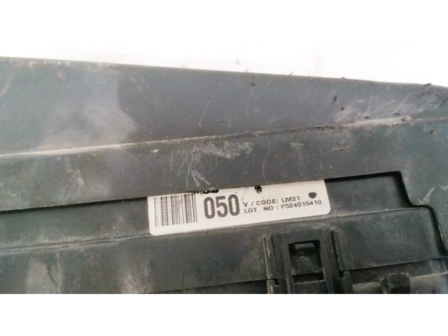   Pojistková skříňka F524015410, LM21   KIA Carnival 2008