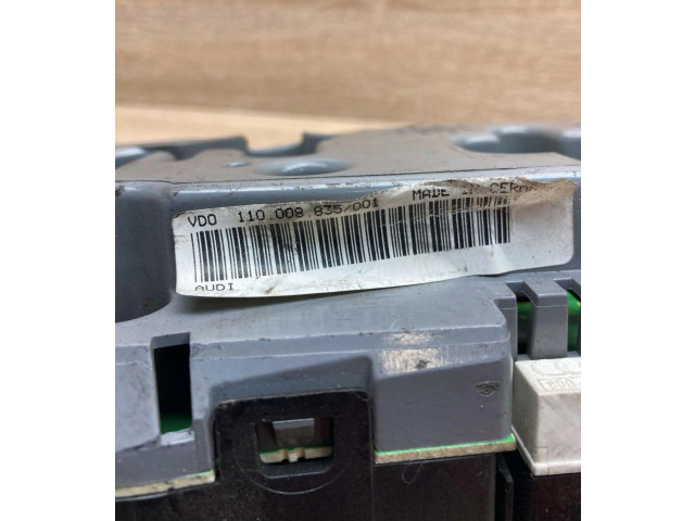 Панель приборов 88311225, 110008835   Audi A4 S4 B5 8D       