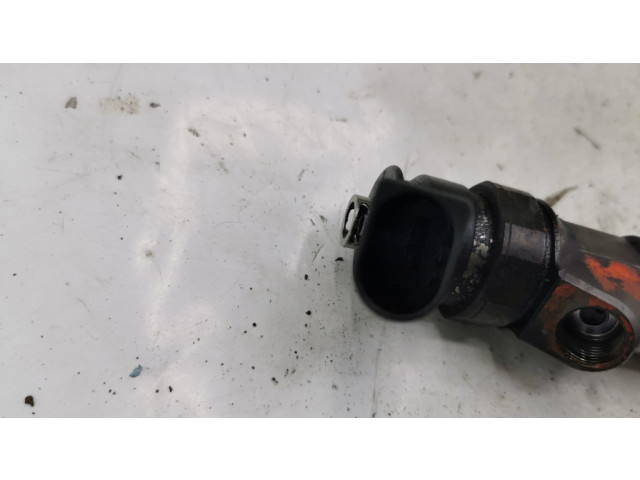 Форсунка 0445110080, 7788609    BMW 3 E46 для дизельного двигателя  2