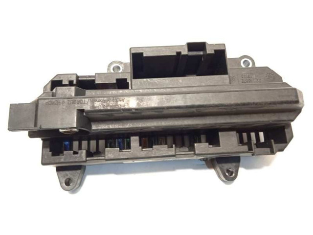 Pojistková skříňka Řídící jednotka BSM 61136900583   BMW 7 E65 E66 2002