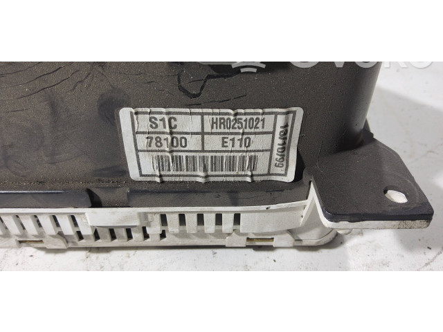 Přístrojová deska  Honda Accord 1996 78100E110, HR0251021  