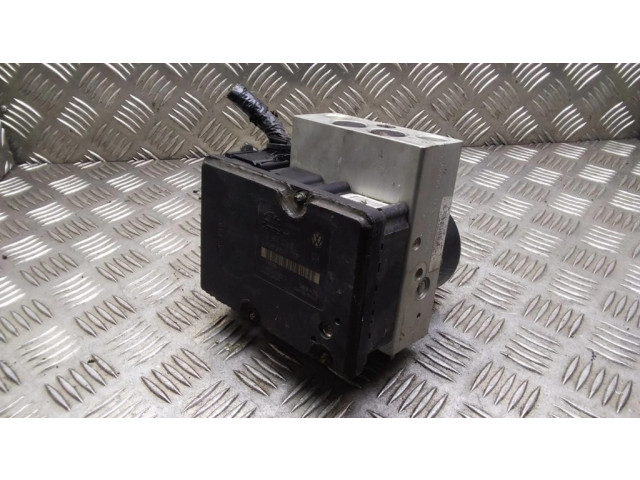 Jednotka ABS 7L0907379D, 7L0614111E   Volkswagen Touareg I 2004