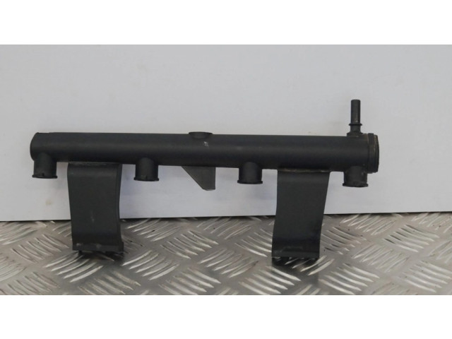 Vstřikovací lišta 9636520780   Citroen C3  pro benzínový motor 1.6  