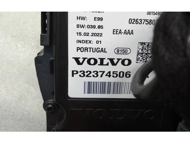 Přístrojová deska  Volvo XC40 2019 32374506, 026375801  