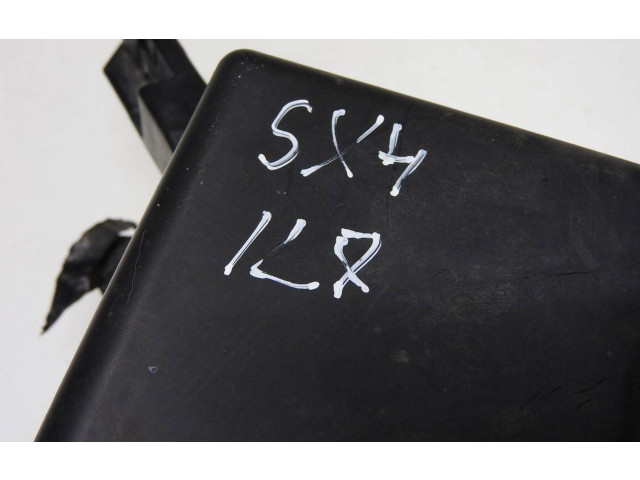   Pojistková skříňka 79J01   Suzuki SX4 2010