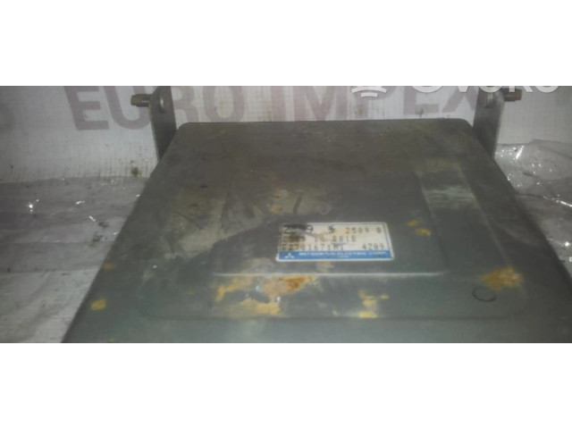 Řídící jednotka Z50918881B, E2T81671M   Mazda 323 1995
