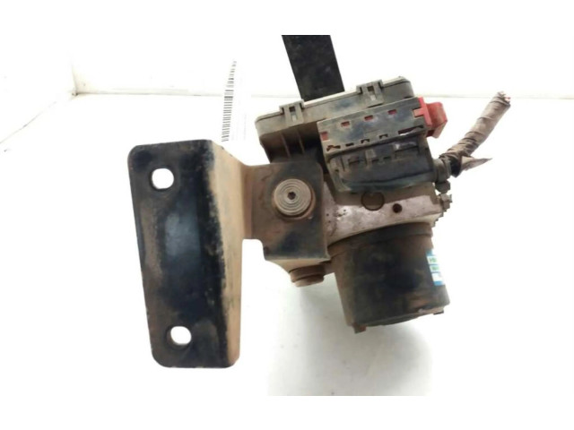 Jednotka ABS 9566026500   Hyundai Santa Fe 