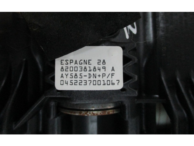 Подушка безопасности водителя 8200381849A   Renault Megane II