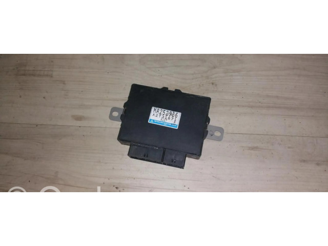 Блок управления mr252986   Mitsubishi Colt