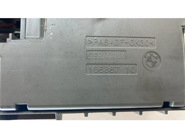   Pojistková skříňka 911944605, 10688710   BMW X1 E84 2011