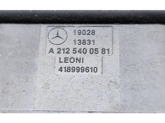   Pojistková skříňka A2125400581   Mercedes-Benz C W204 2012