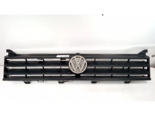 Передняя решётка Volkswagen Santana 1981-1985 года 323853653, REJILLADELANTERA      