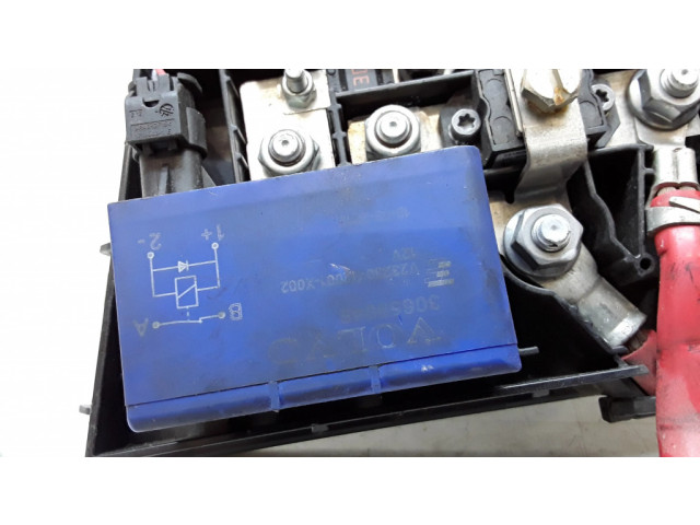   Pojistková skříňka 31328236, 30659046   Volvo V40 2013