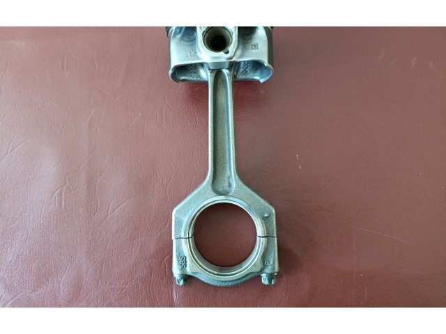 Píst 7624408, 11247624408   BMW M2 F87    000 