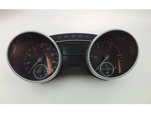 Přístrojová deska  Mercedes-Benz GL X164 2006 A1645403447  