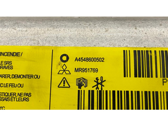 Подушка безопасности пассажира MR951769, A4548600502   Mitsubishi Colt