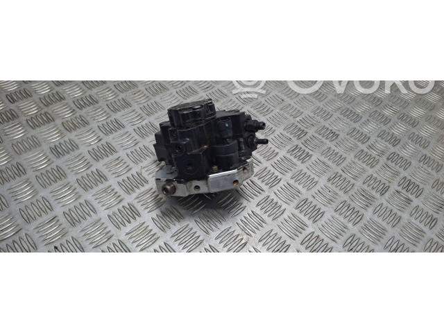 Vstřikovací čerpadlo 8689590   Volvo V70     
