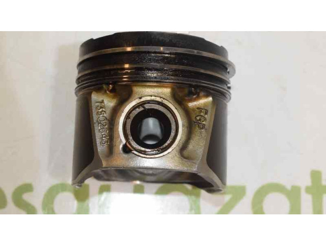 Píst 73502643, 73502643   Opel Corsa C     