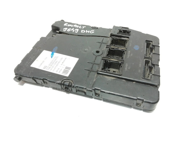 Pojistková skříňka Řídící jednotka BSM 8200351182   Renault Megane II 2005