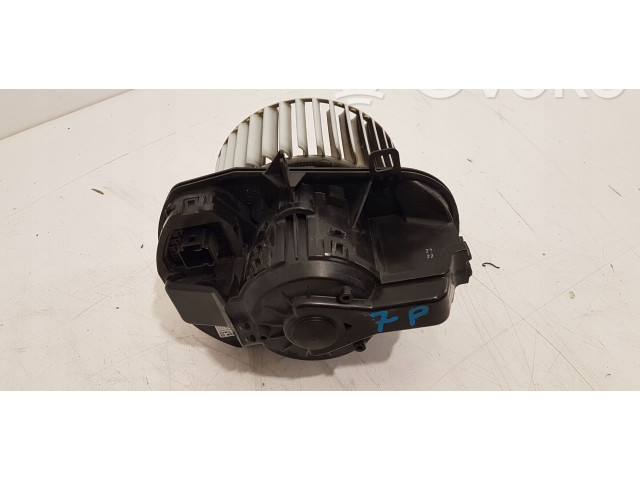 Вентилятор печки    7P0820021B   Volkswagen Touareg II