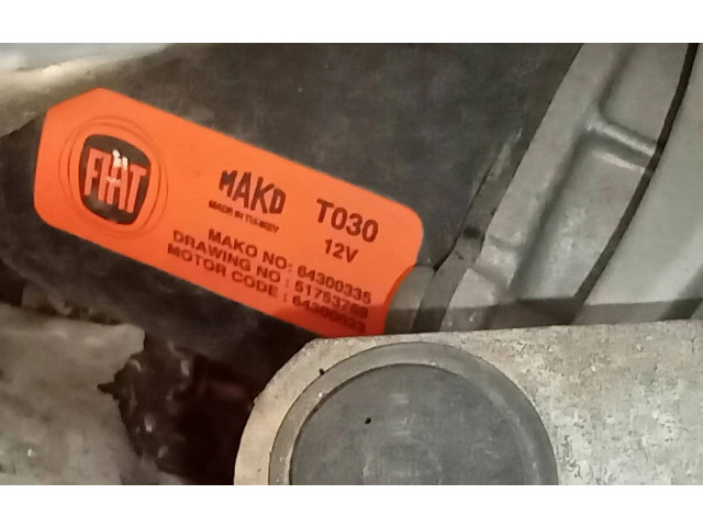 Моторчик дворников 51753769, 64300335    Fiat Linea