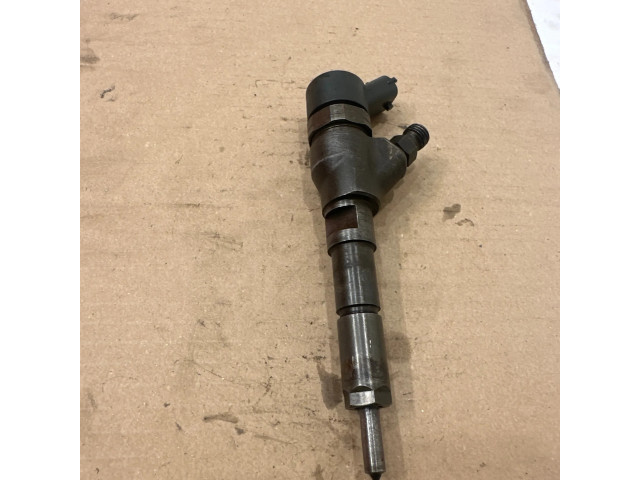 Vstřikovač 0445110076   Peugeot 406  pro naftový motor 2.0  