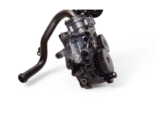 Масляный насос  CKD 079115103T, 057115105T  Volkswagen Touareg II 