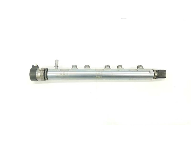 Vstřikovací lišta 13537800601   BMW 1 F20 F21  pro naftový motor 2.0  