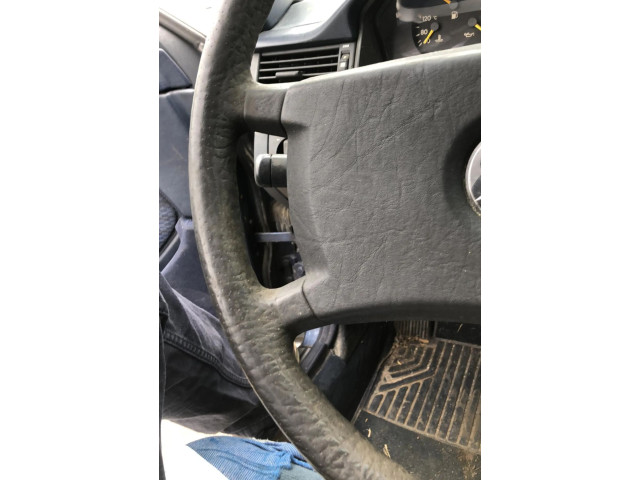 Volant Mercedes-Benz E W124 1990   