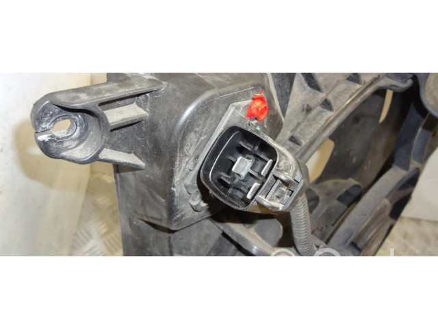 Вентилятор радиатора     253803Z100, 25380-3Z100    Hyundai i40 1.7