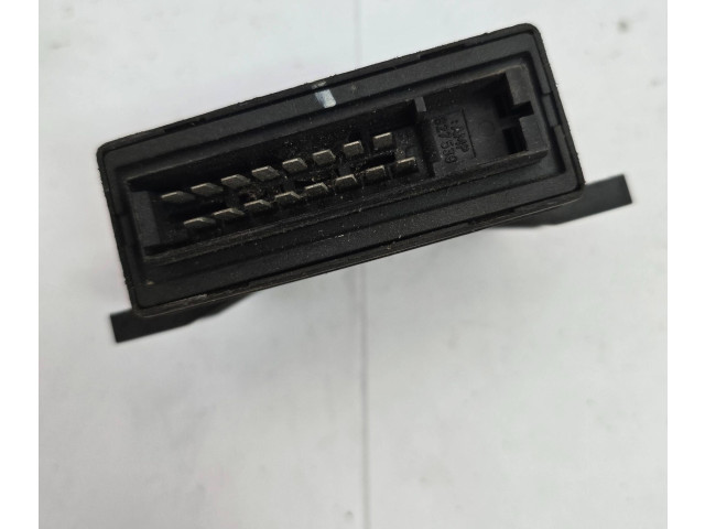 Vstřikovací lišta 90247654, KBA14806   Opel Astra F     