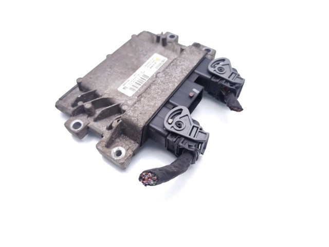 Řídící jednotka 8200522357, 8200510536   Renault Clio III 2009