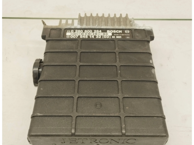 Řídící jednotka 0075451432, 0280800284   Mercedes-Benz 190 W201 1992