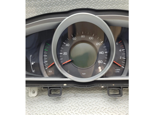Přístrojová deska  Volvo V40 Cross country 2015 31412877  