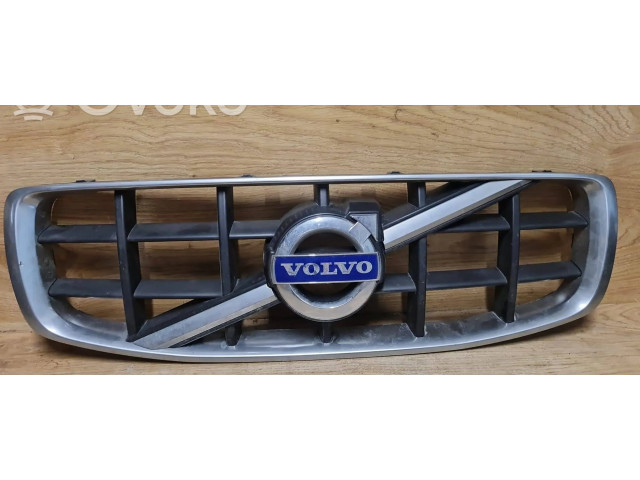 Передняя решётка Volvo XC70 2008-2013 года 31283902      